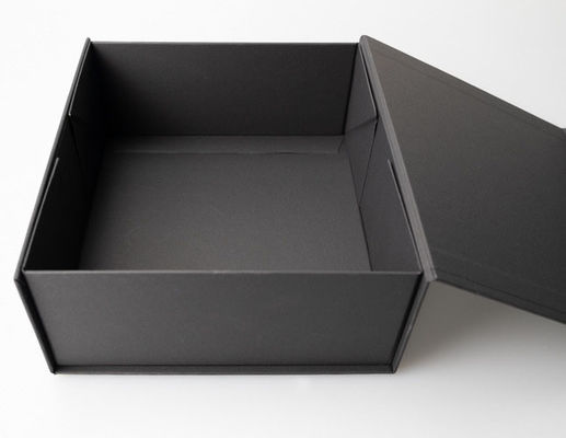 157gsm Art Paper Black Gift Box met Deksel Vouwbare Stijve Magnetische Verpakking