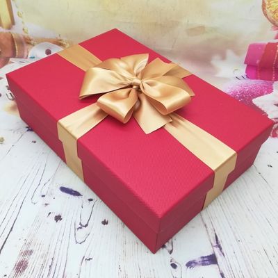 Dozen van de de Giftverpakking van Kerstmissokken CMYK de Magenta Van golfkarton