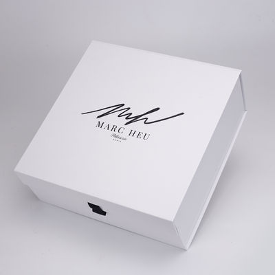 Het vouwen van Magnetisch buitensporig het document van 185g Wit Verpakkend Vakje voor Kleding